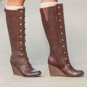 Joyfolie Aiden boots size 9